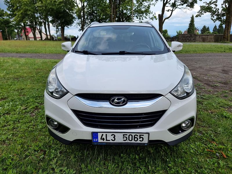 Hyundai ix35 (2012) Auto ve velmi dobrém stavu - fotka 2 z 16