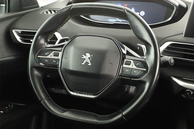 Peugeot 5008 (2017) Premium 1.6 BlueHDi, Automat - fotka 18 z 20