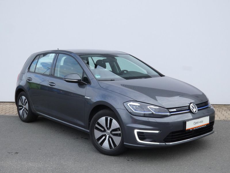 Volkswagen e-Golf (2020) Comfortline 100kW SoH 87% - fotka 14 z 30