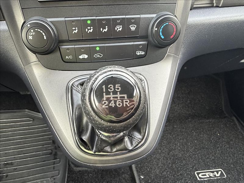 Honda CR-V 2,0 4x4 TAŽNÉ - fotka 17 z 22