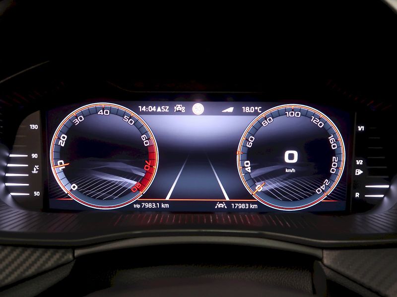 Škoda Kamiq (2025) MONTE CARLO 1.0TSI 85KW PANORA - fotka 18 z 40