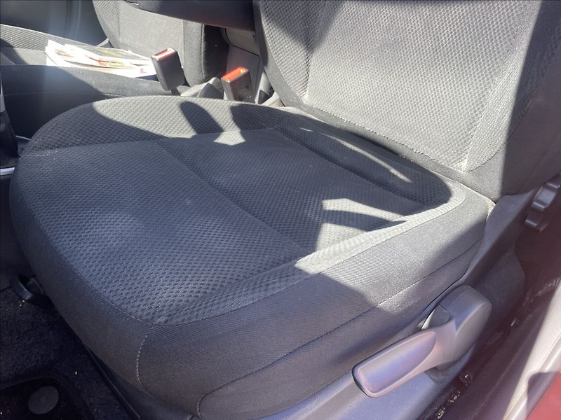 Škoda Fabia 1,4 i 16V Klima Elegance Klima - fotka 20 z 41