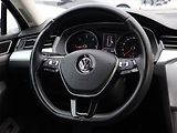 Volkswagen Passat (2015) Comfortline 2.0 TDI, Navi - náhled 13