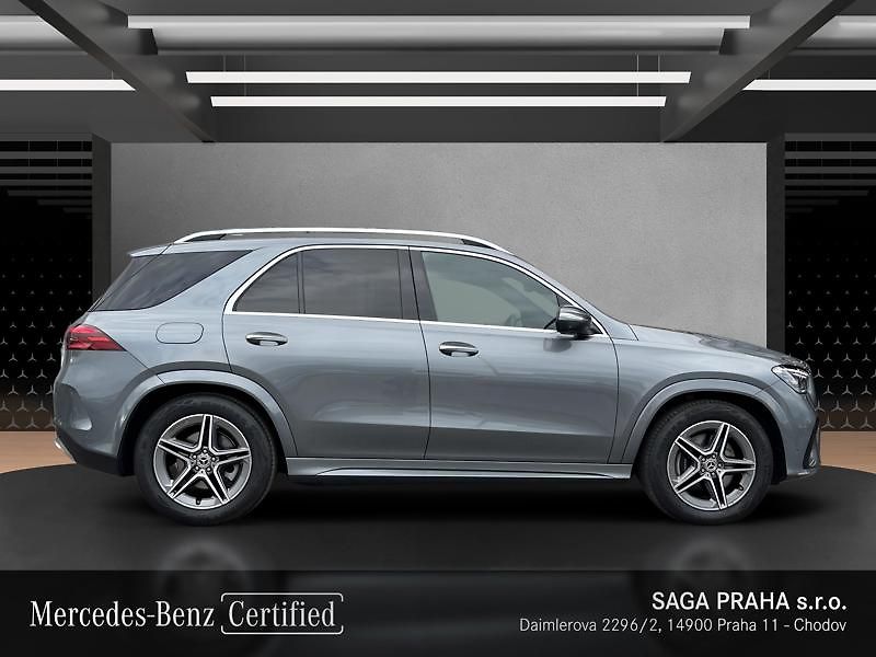 Mercedes-Benz GLE 300d 4MATIC AMG Line Airmatic - fotka 3 z 21