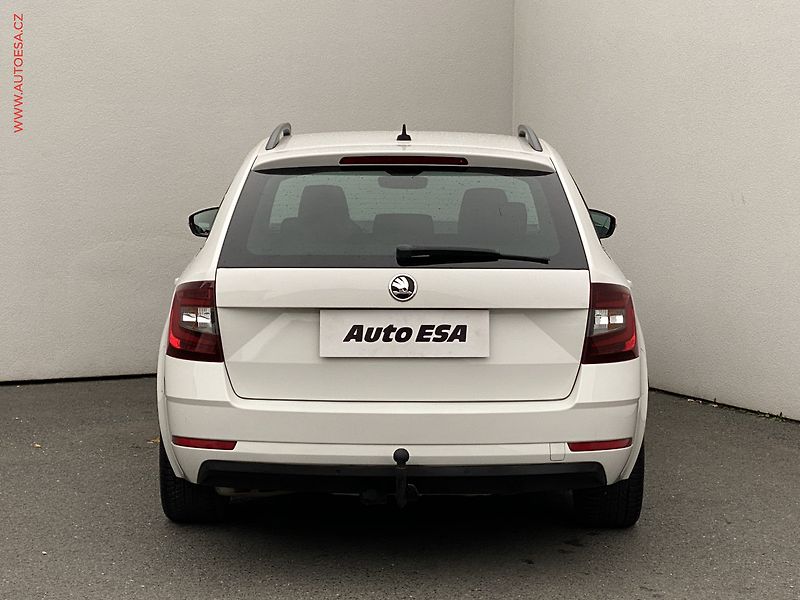 Škoda Octavia (2017) 2.0 TDi 4x4, L&K, DSG - fotka 5 z 19