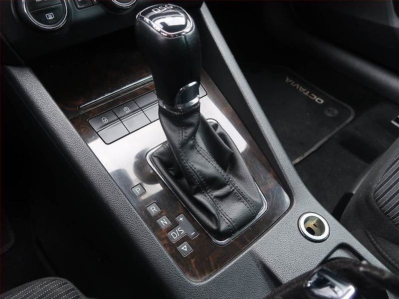 Škoda Octavia (2014) Style Plus 1.6 TDI, Automat - fotka 13 z 16