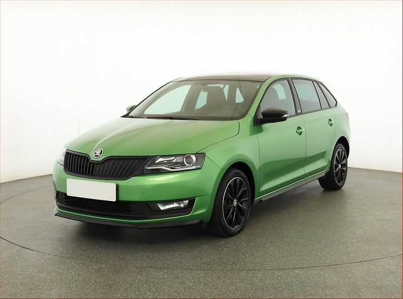 Škoda Rapid (2018) Spaceback 1.0 TSI, Xenony - fotka 2 z 19