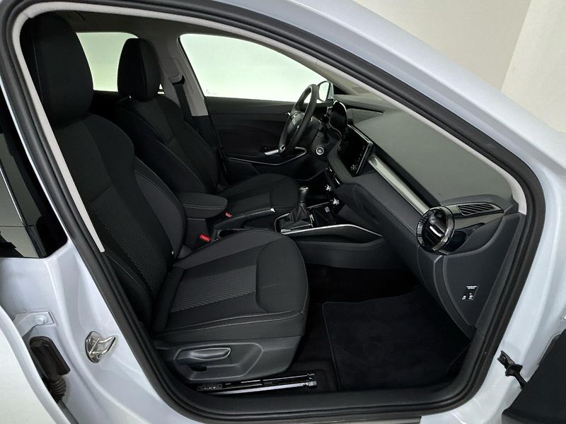Škoda Fabia Top Selection + zimní kola - fotka 9 z 28