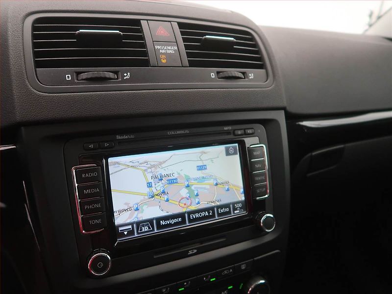 Škoda Yeti (2014) Laurin&Klement 2.0 TDI, 4X4 - fotka 16 z 18