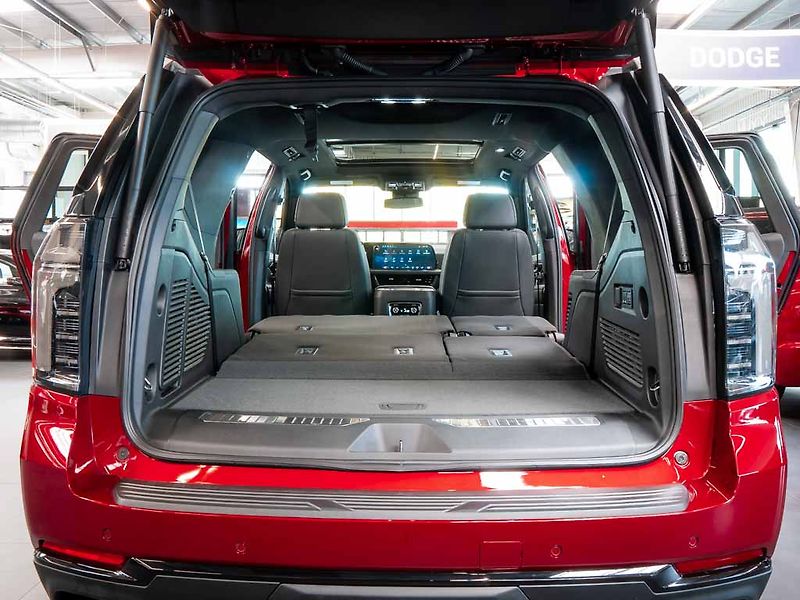 Chevrolet Tahoe (2026) 6.2 V8 4WD RST, 8 míst - fotka 9 z 39