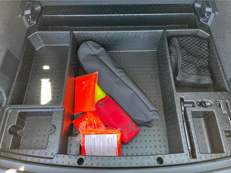 Volkswagen Tiguan Allspace 2,0 TDI 110 kW DSG Li - fotka 28 z 30