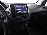 Peugeot 208 1,2 PureTech Klima CZ 1.Maj. - náhled 22