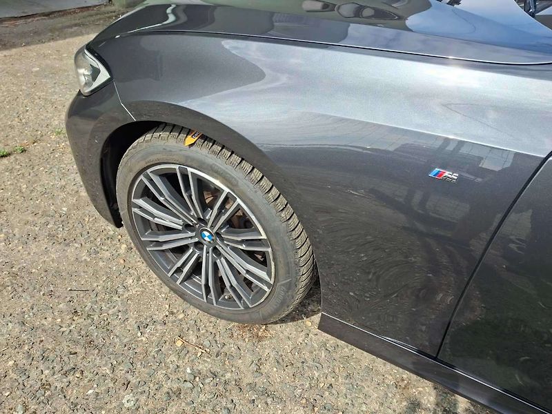 BMW Řada 3 320d xDrive AT Touring - fotka 42 z 83