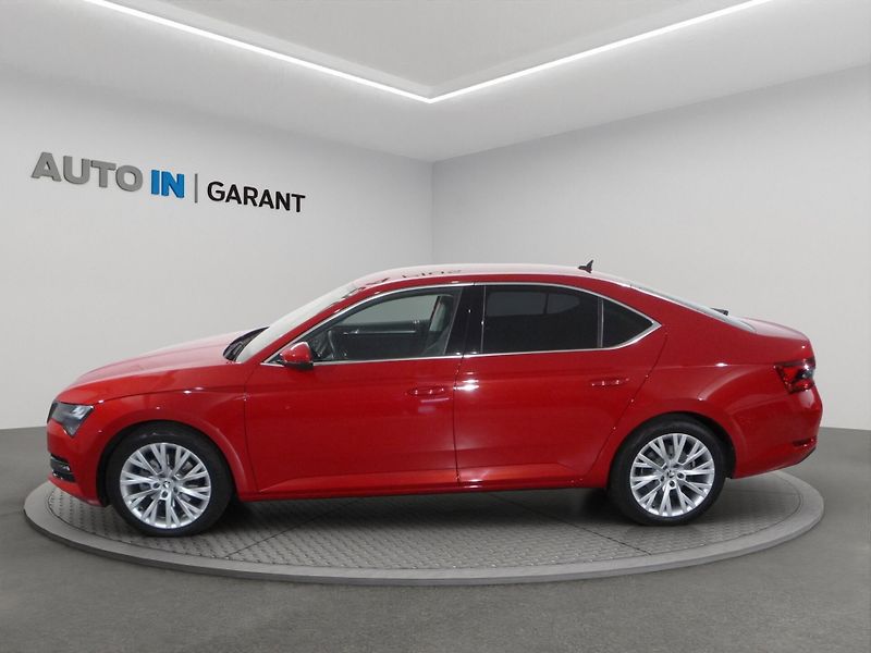 Škoda Superb (2023) 2,0TDi 110kW DSG STYLE Komfort - fotka 3 z 20