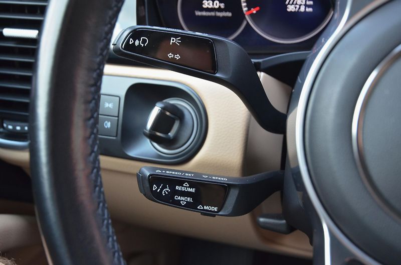 Porsche Cayenne (2022) // REZERVOVÁNO // - fotka 26 z 45