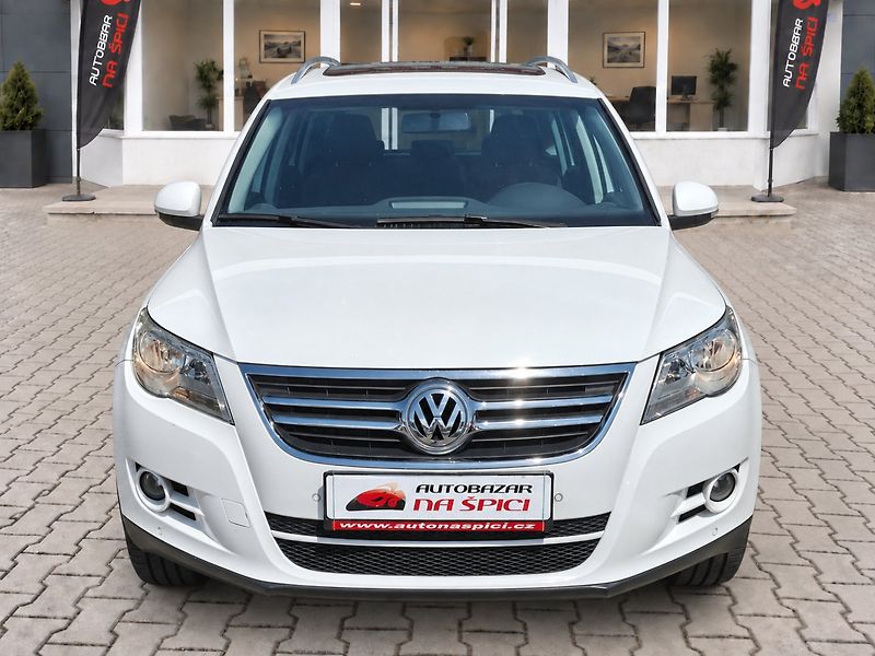 Volkswagen Tiguan (2009) 2.0TDI 103kW DSG 4MOTION -ČR - fotka 3 z 35