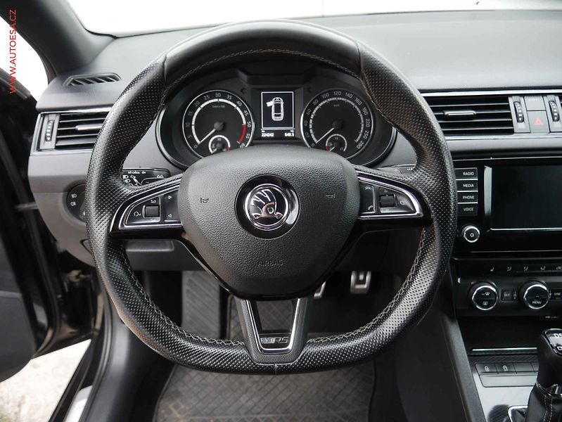 Škoda Octavia (2017) 2.0TDi, DSG, navi, xenon - fotka 15 z 19