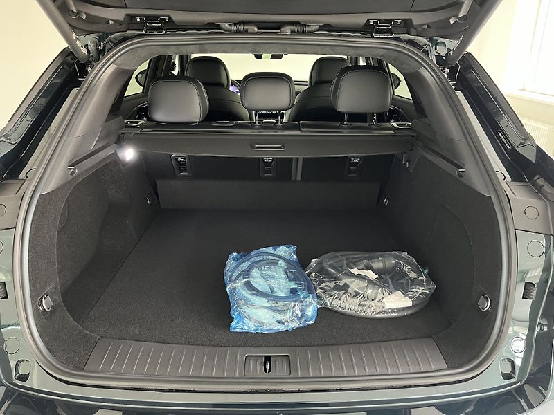 Omoda 9 PHEV (2026) PREMIUM - fotka 9 z 34