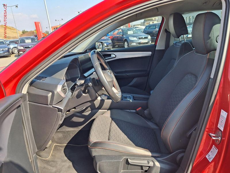 Seat Leon (2021) 2.0 TDi, FR, AT, LED - fotka 9 z 16