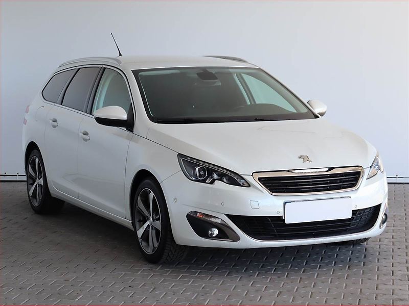Peugeot 308 (2016) 1.6 BlueHDi, Automat, Navi - fotka 1 z 21