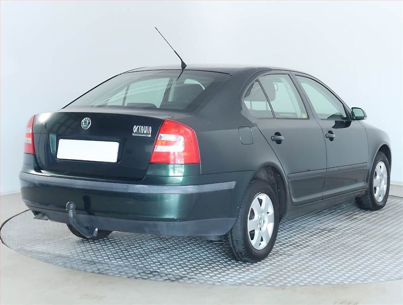Škoda Octavia (2004) Ambiente 1.9 TDI, nová STK - fotka 5 z 15