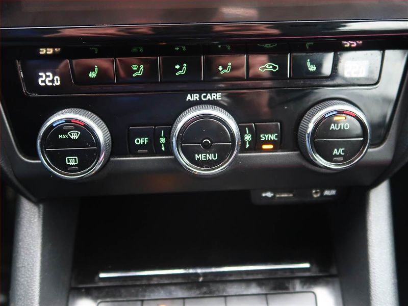 Škoda Octavia (2017) Ambition Plus 1.6 TDI, Navi - fotka 14 z 14