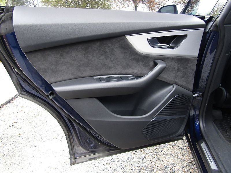 Audi Q8 (2021) 50 TDI 210kW  S-LINE - fotka 20 z 42