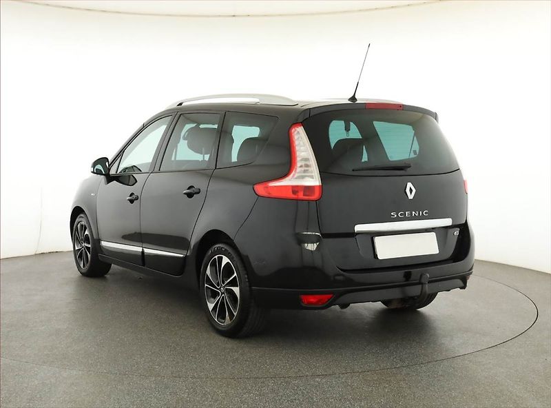 Renault Grand Scénic (2015) Bose 2.0 dCi, Automat, 7 míst - fotka 4 z 17