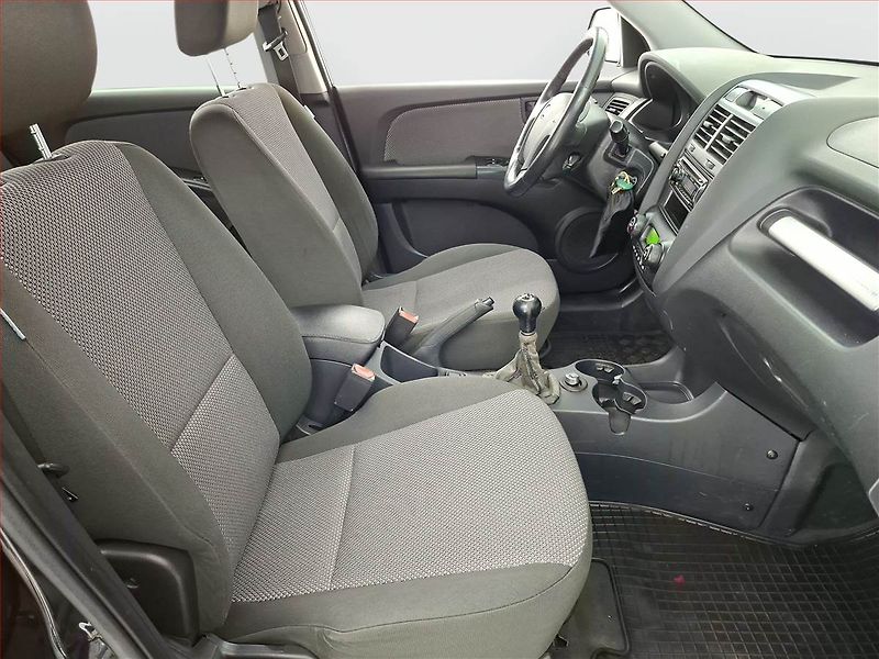 Kia Sportage (2008) 2.0 16V, 4X4, po STK, Tažné - fotka 9 z 14