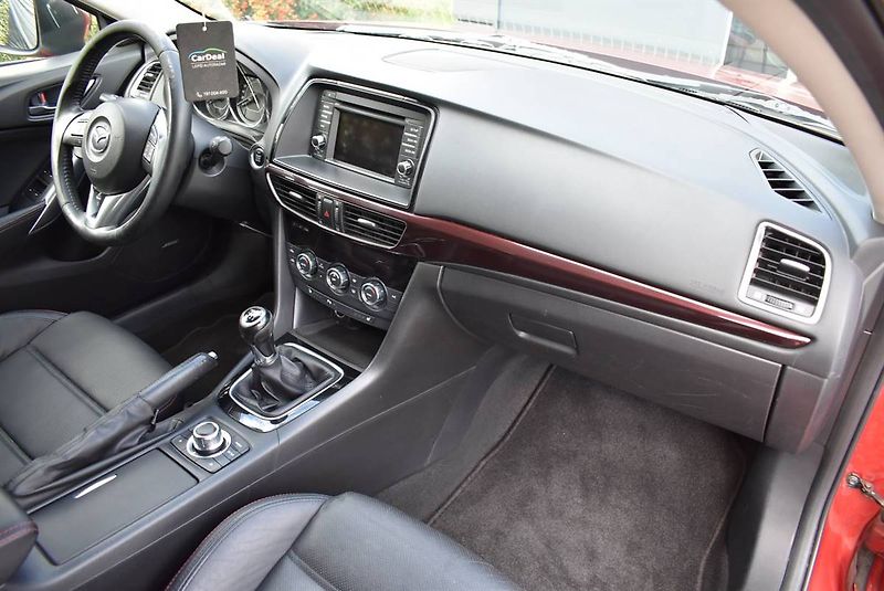 Mazda 6 2,0 G-165 REVOLUTION.1M,SERVIS - fotka 13 z 18