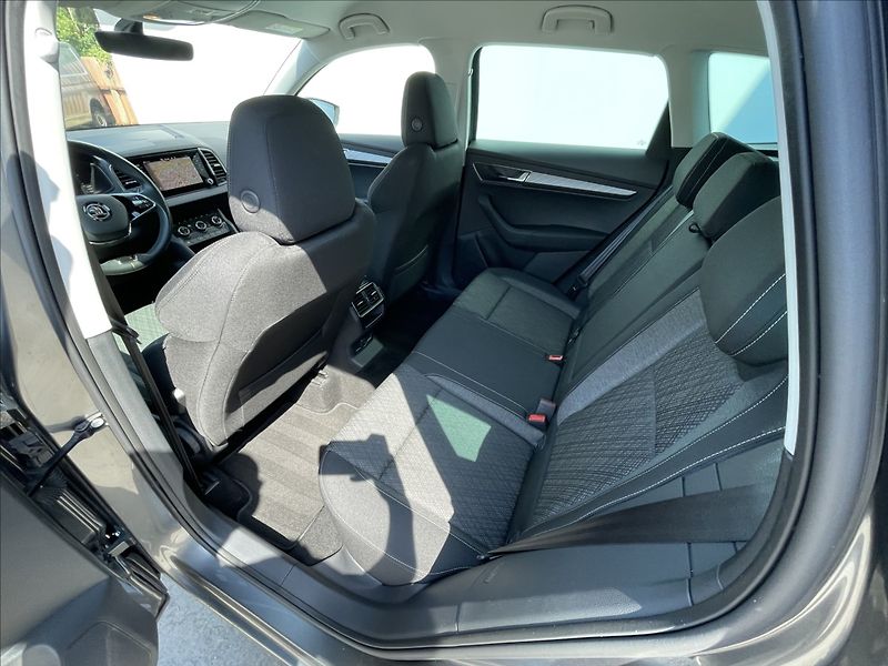 Škoda Karoq 2,0 TDI DSG 4x4 Style Plus - fotka 17 z 24