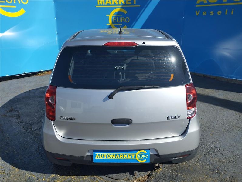 Mitsubishi Colt 1,1 55KW - fotka 5 z 15