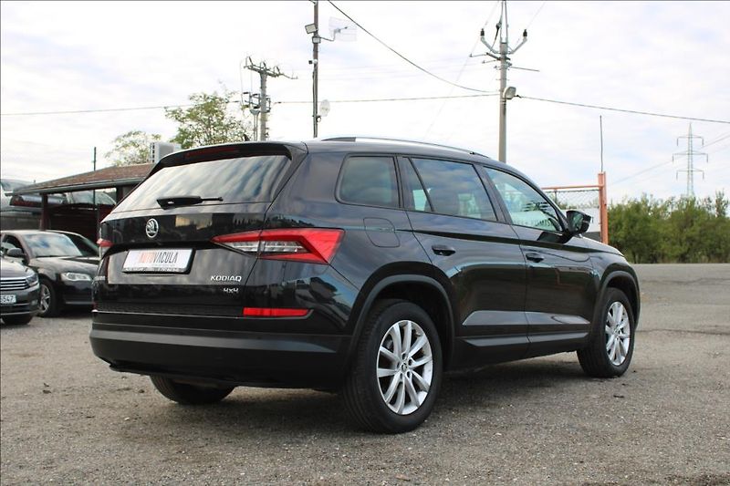Škoda Kodiaq 2,0 TDi  WEBASTO, DSG, 4 x 4 - fotka 5 z 37