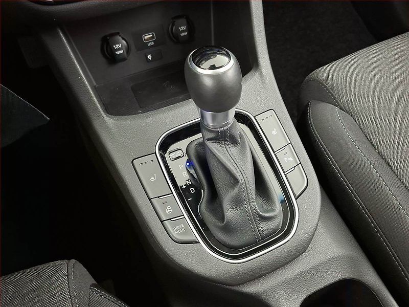 Hyundai i30 (2022) Smart 1.0 T-GDI, Automat, ČR - fotka 13 z 16