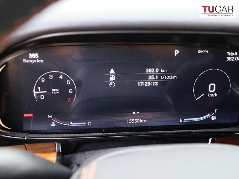 Jeep Grand Wagoneer (2023) 6.4 V8 SERIES III LPG  - fotka 11 z 36