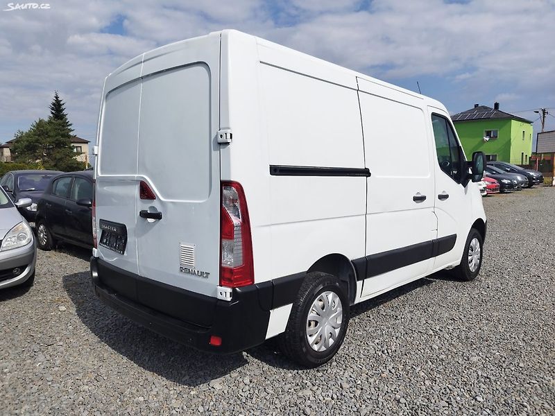 Renault Master (2016) - fotka 10 z 38