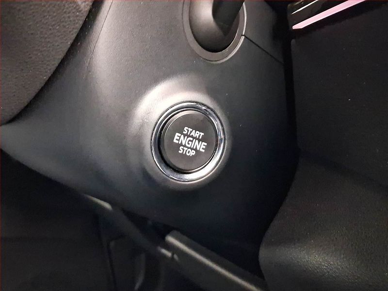 Škoda Karoq (2023) Sportline 2.0 TDI - fotka 26 z 31