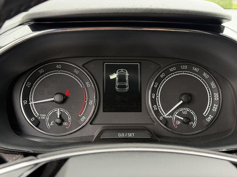 Škoda Fabia (2022) 1.5 tsi 110 kW/DSG/DPH - fotka 23 z 24