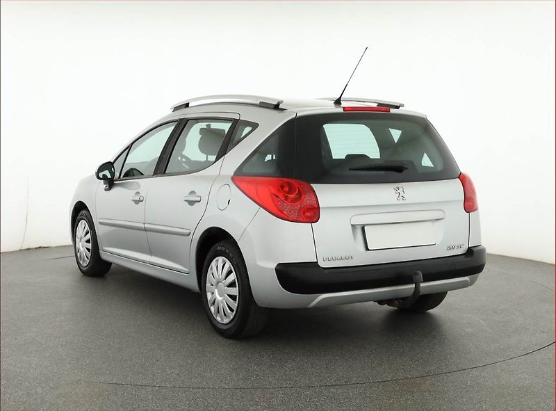 Peugeot 207 (2011) 1.4, nová STK, Tažné - fotka 4 z 12