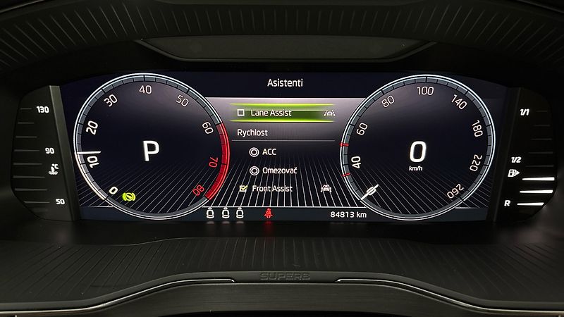 Škoda Superb 2.0 TSI DSG 4x4 Scout Combi - fotka 10 z 36