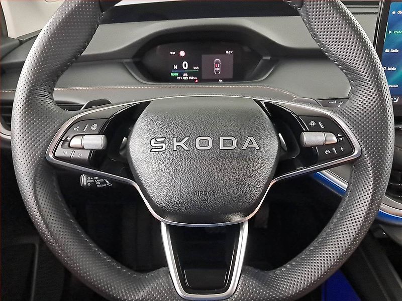 Škoda Enyaq (2025) 85x (82 kWh), SoH 100% - fotka 21 z 26