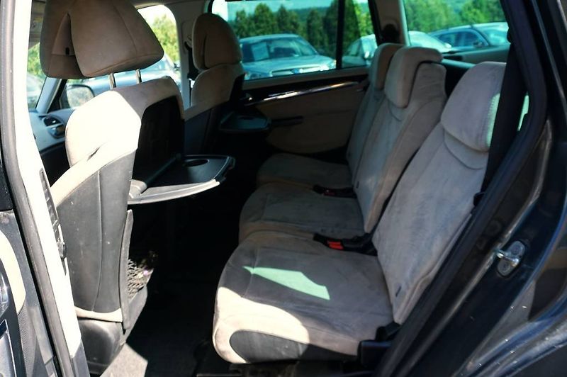 Citroën C4 Picasso (2012) EXCLUSIVE 2,0 HDI 120 kW - fotka 22 z 38