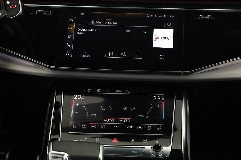 Audi Q8 (2023) 50 TDI, Vzduch, Nez.top - fotka 9 z 25