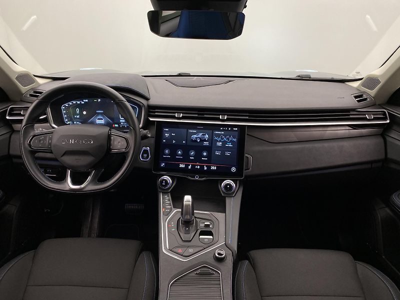 Lynk & Co 01 PHEV DCT AUT 1.maj.  - fotka 2 z 69
