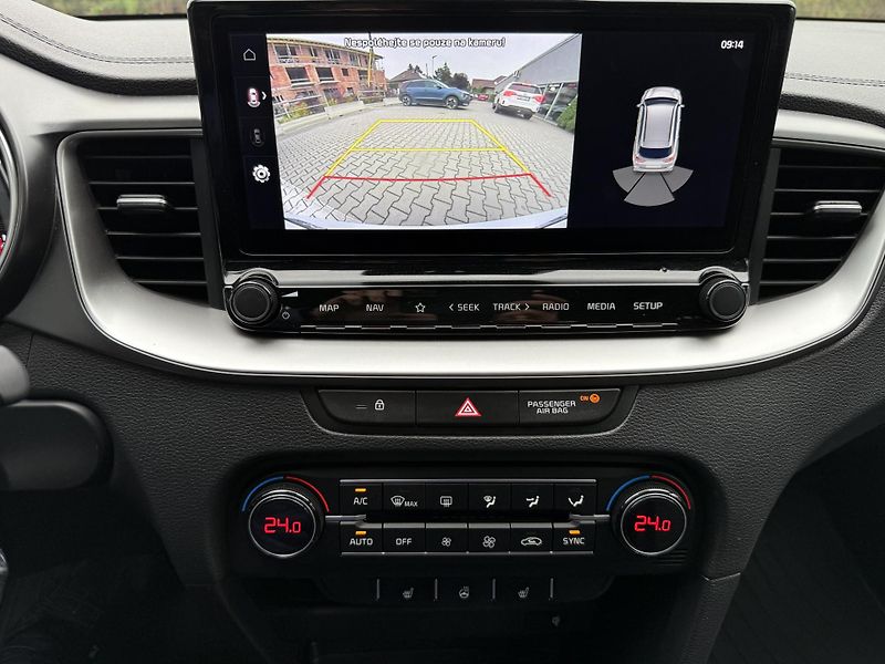 Kia Ceed SW (2021) TOP 1.5 T-GDI 7DCT 118 KW   - fotka 10 z 17