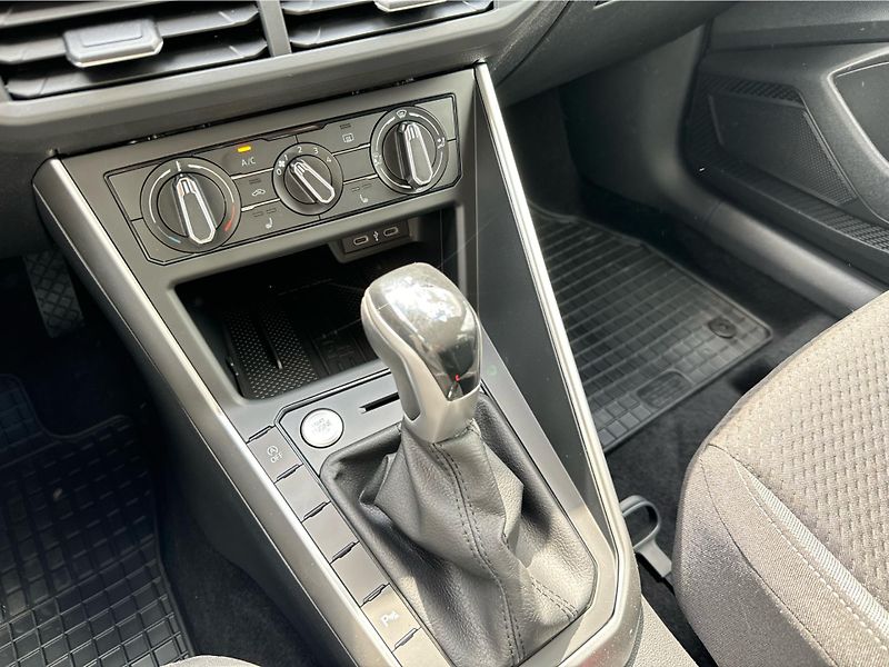 Volkswagen Taigo People 1,0 TSI - fotka 18 z 19