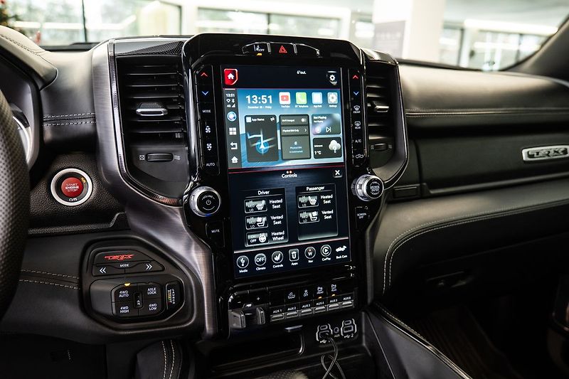 RAM 1500 TRX/Stan/Naviják/Harman Kardon - fotka 11 z 31