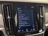 Volvo V90 B4 MOMENTUM AUT REZERVACE - náhled 45