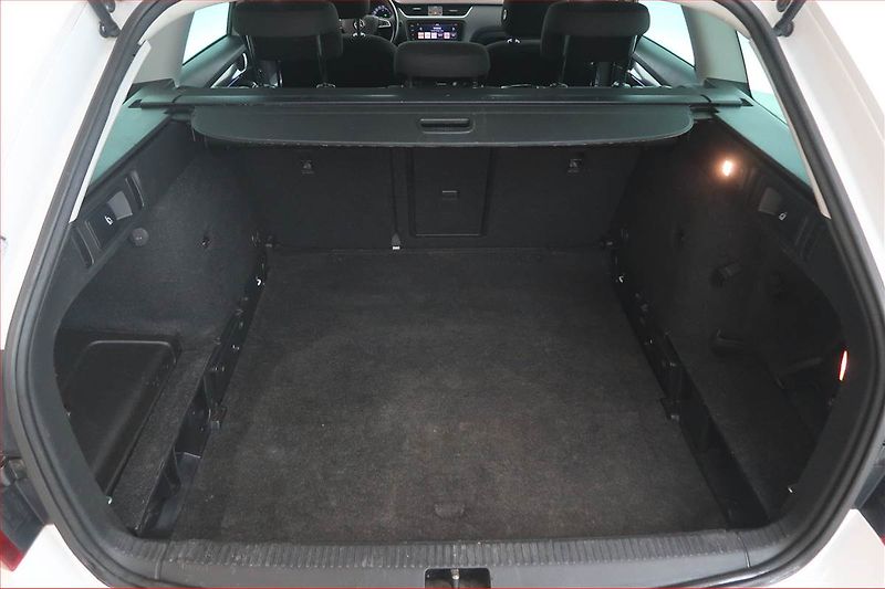Škoda Octavia (2019) Style 2.0 TDI, Automat, Navi - fotka 14 z 17