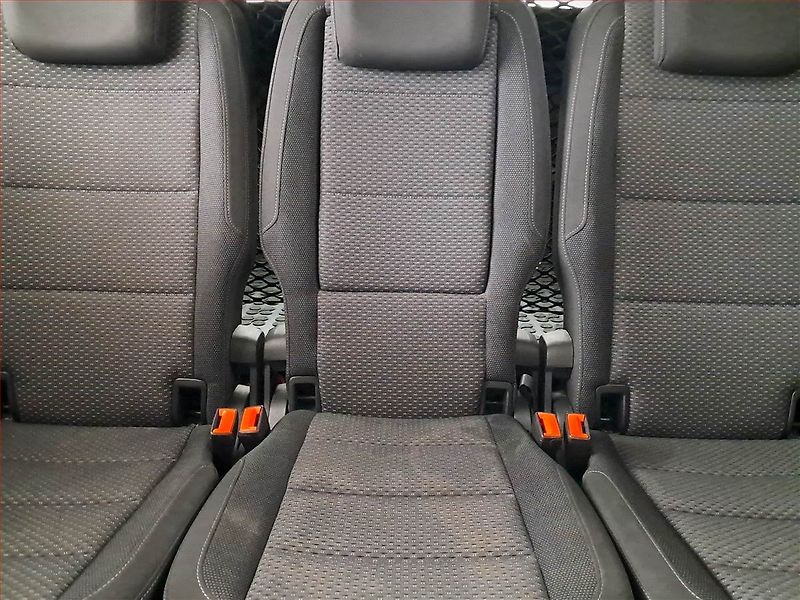 Volkswagen Touran (2020) 1.5 TSI - fotka 10 z 24